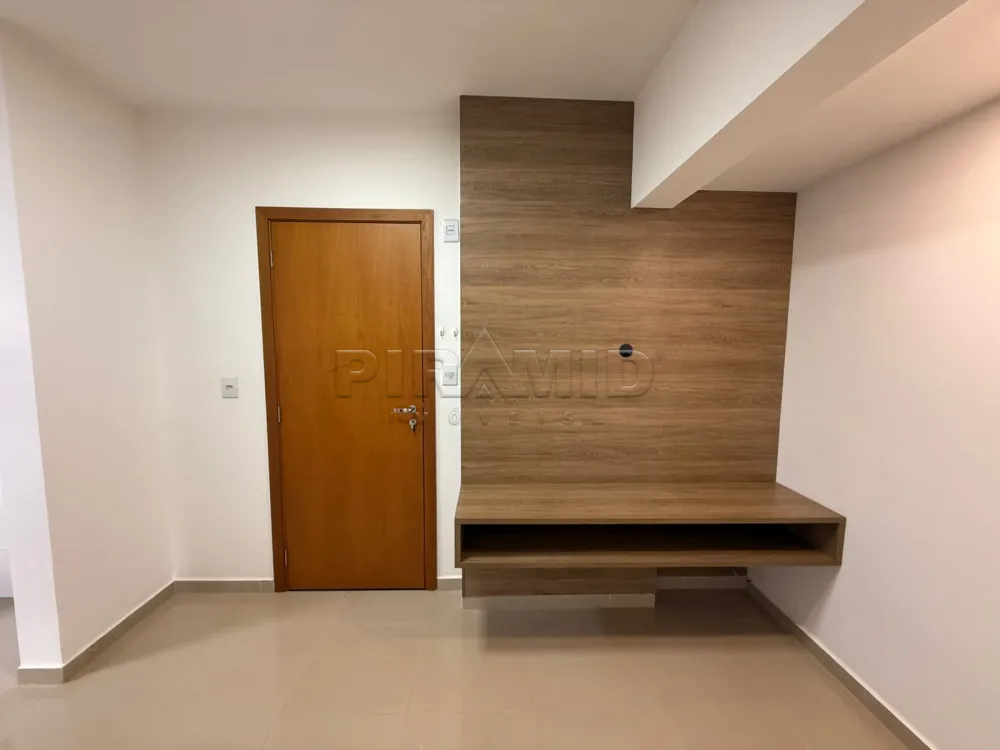 Alugar Apartamento / Padr&atilde;o em Ribeir&atilde;o Preto R$ 1.650,00 - Foto 3