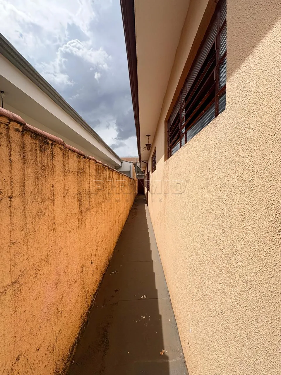 Comprar Casa / Padr&atilde;o em Ribeir&atilde;o Preto R$ 500.000,00 - Foto 16