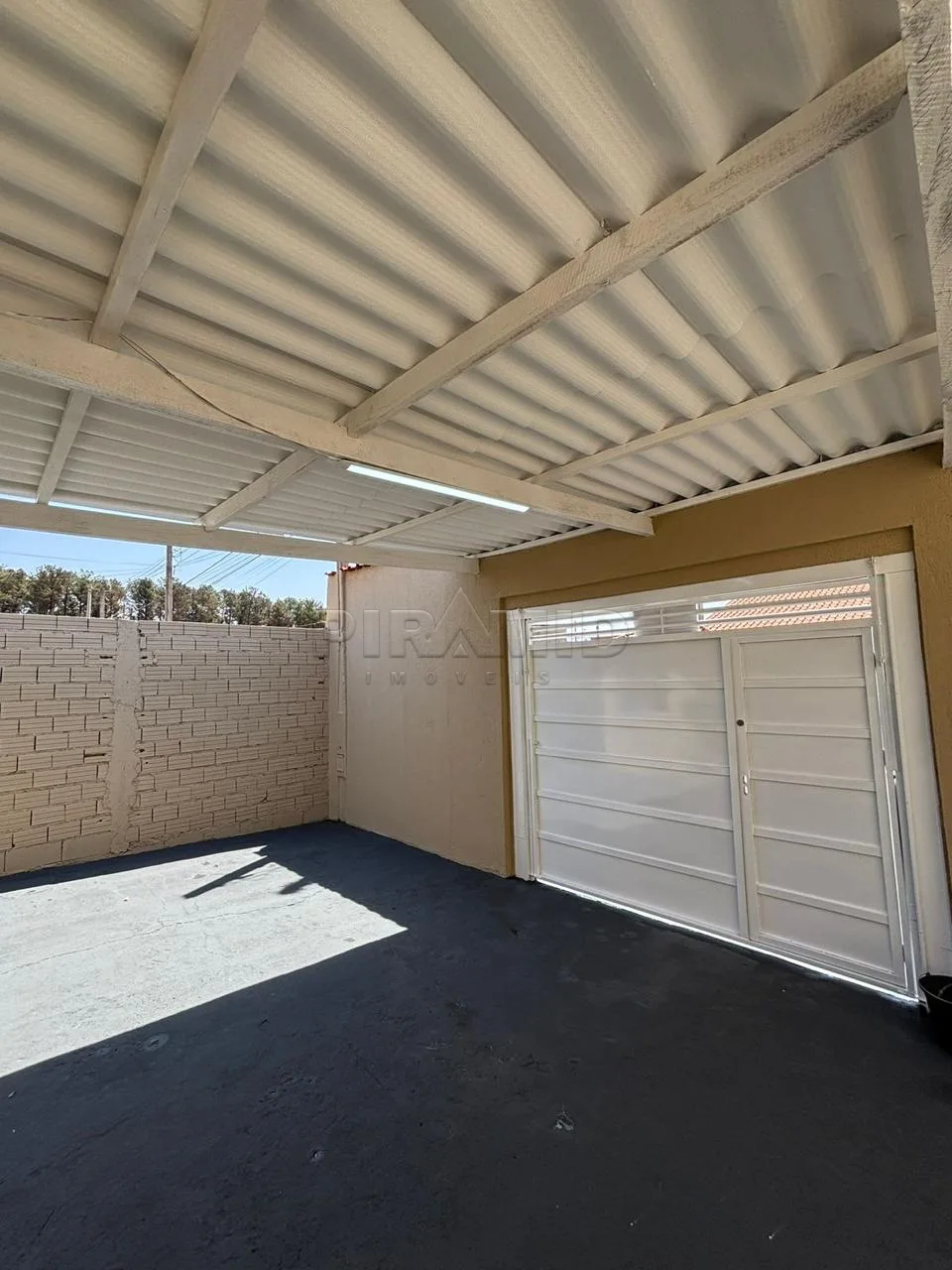 Comprar Casa / Padr&atilde;o em Ribeir&atilde;o Preto R$ 220.000,00 - Foto 3