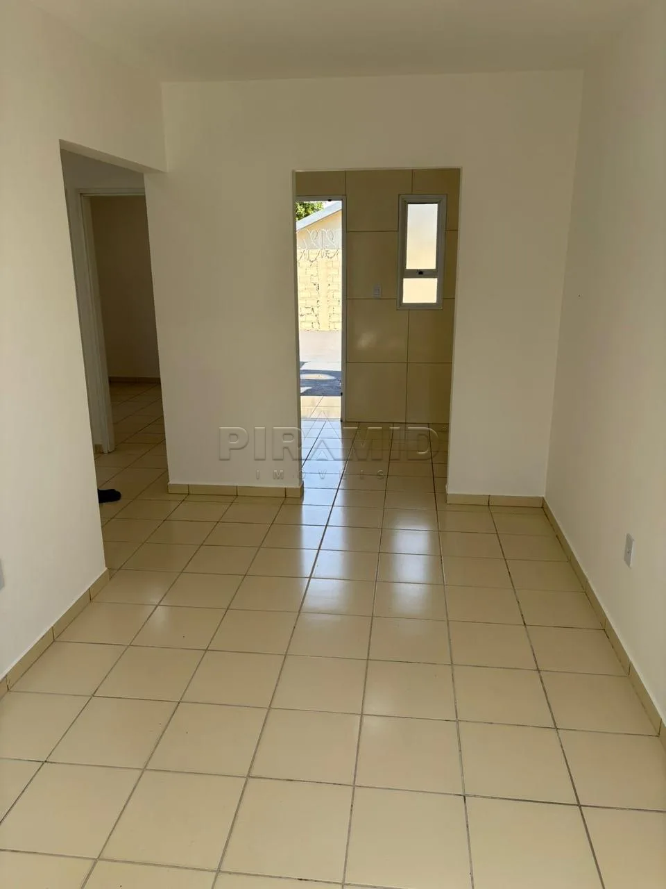 Comprar Casa / Padr&atilde;o em Ribeir&atilde;o Preto R$ 220.000,00 - Foto 5