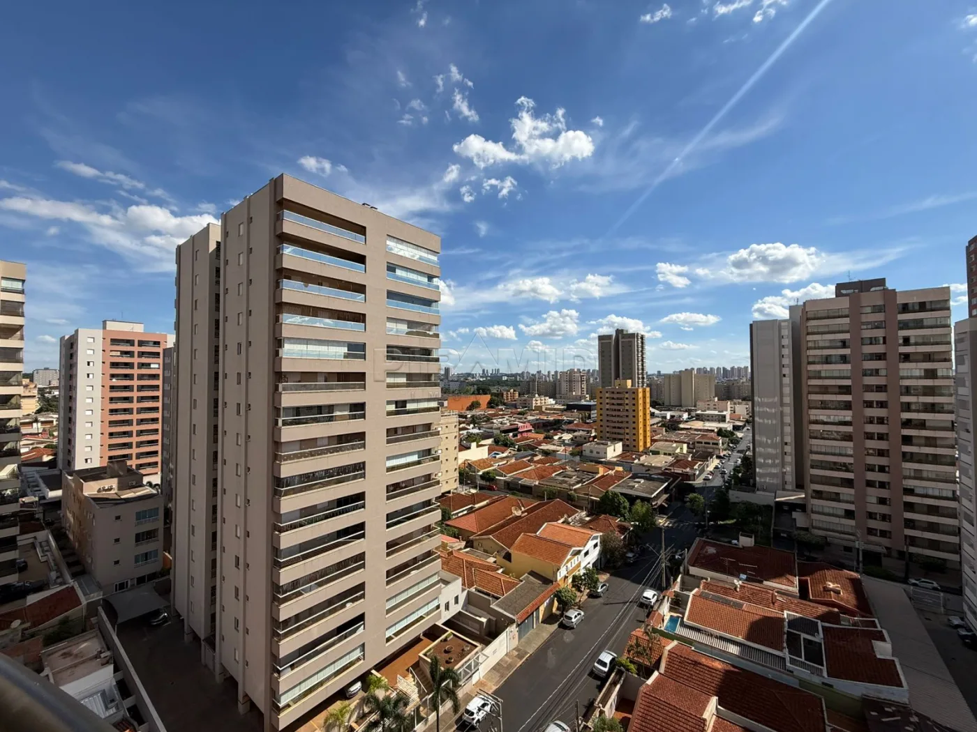 Alugar Apartamento / Padr&atilde;o em Ribeir&atilde;o Preto R$ 3.800,00 - Foto 8