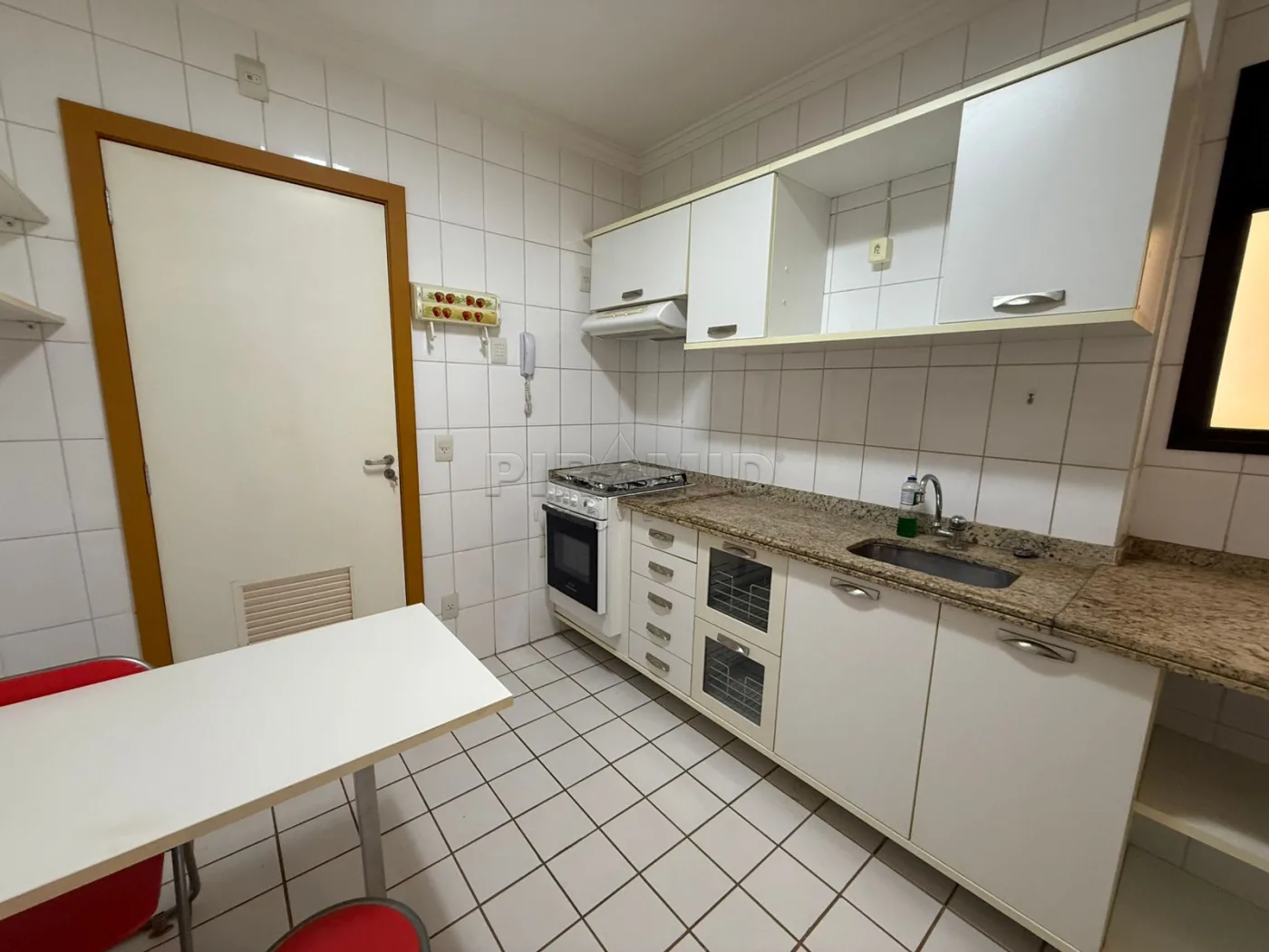Alugar Apartamento / Padr&atilde;o em Ribeir&atilde;o Preto R$ 3.800,00 - Foto 23