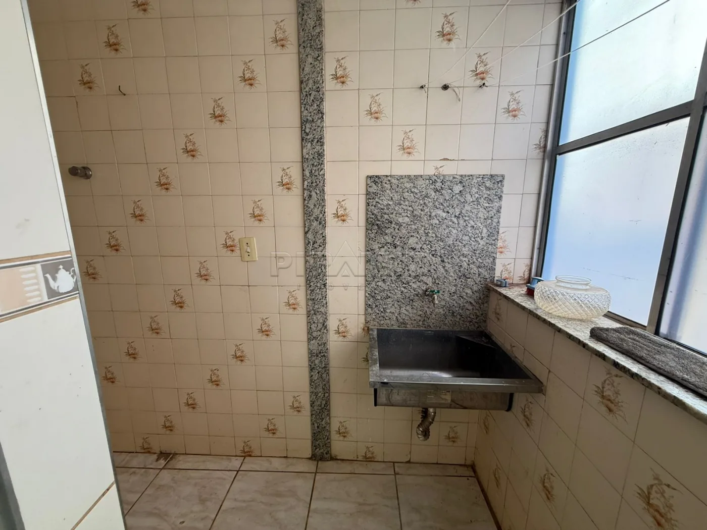 Alugar Apartamento / Padr&atilde;o em Ribeir&atilde;o Preto R$ 1.300,00 - Foto 19