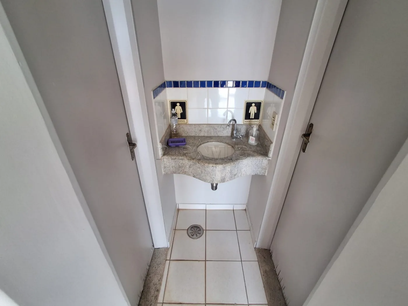 Alugar Comercial / Sala em Ribeir&atilde;o Preto R$ 1.550,00 - Foto 3