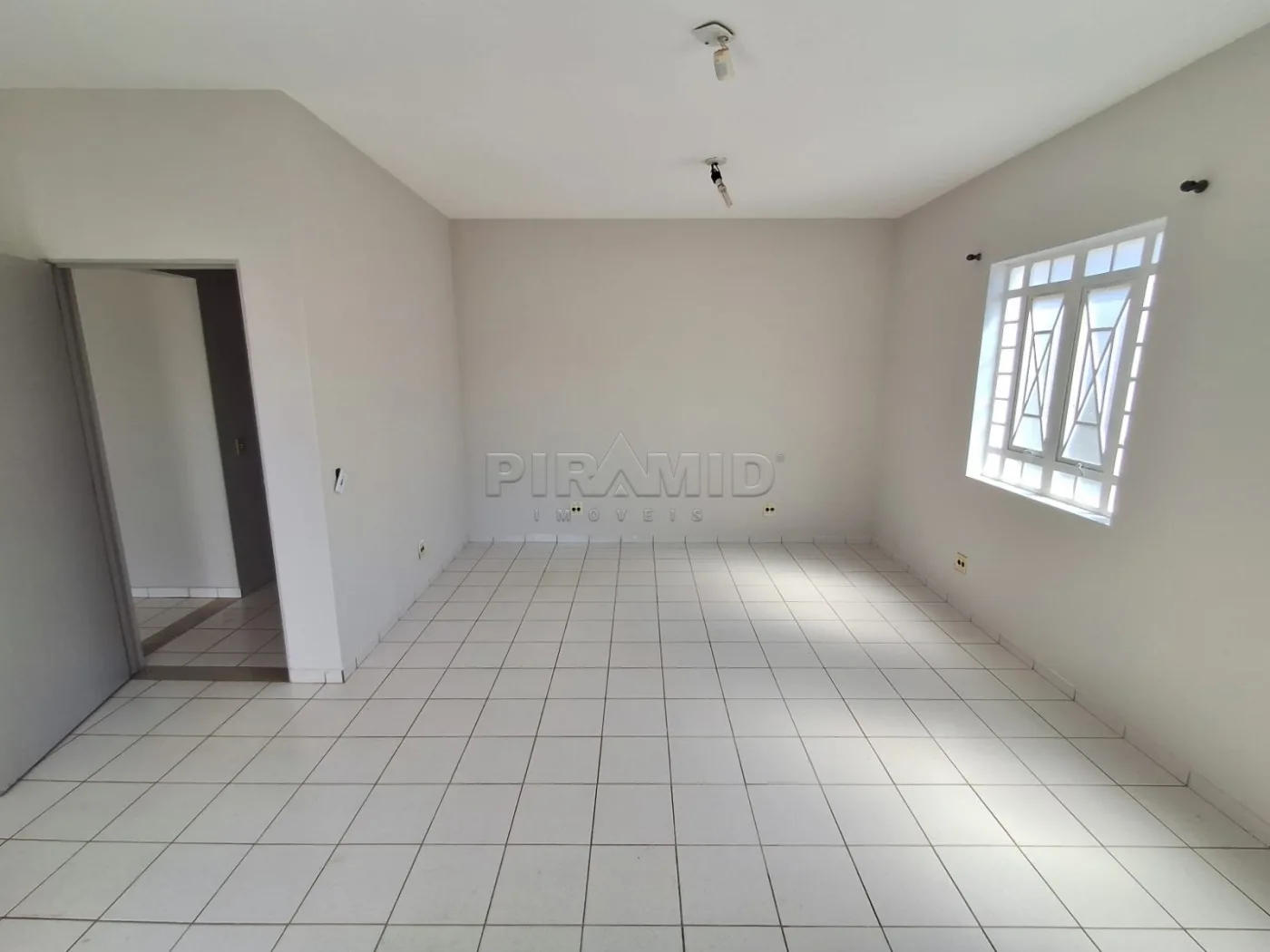 Alugar Comercial / Sala em Ribeir&atilde;o Preto R$ 1.550,00 - Foto 9