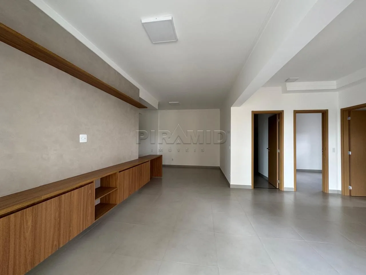 Alugar Apartamento / Padr&atilde;o em Ribeir&atilde;o Preto R$ 4.000,00 - Foto 2