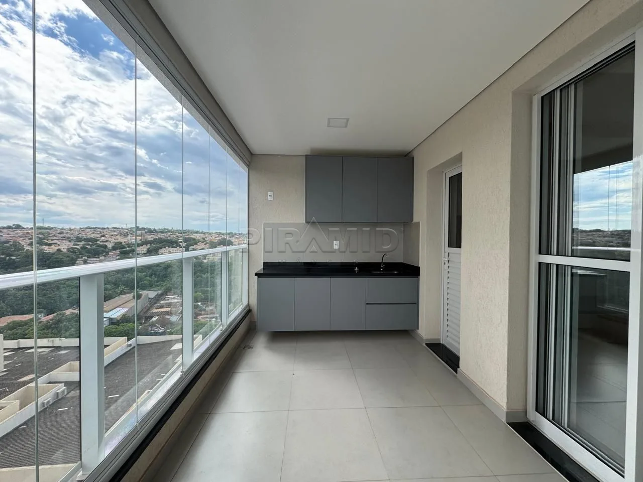 Alugar Apartamento / Padr&atilde;o em Ribeir&atilde;o Preto R$ 4.000,00 - Foto 3