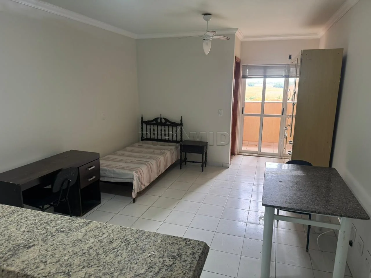 Alugar Apartamento / Kitchnet em Ribeir&atilde;o Preto R$ 1.850,00 - Foto 1
