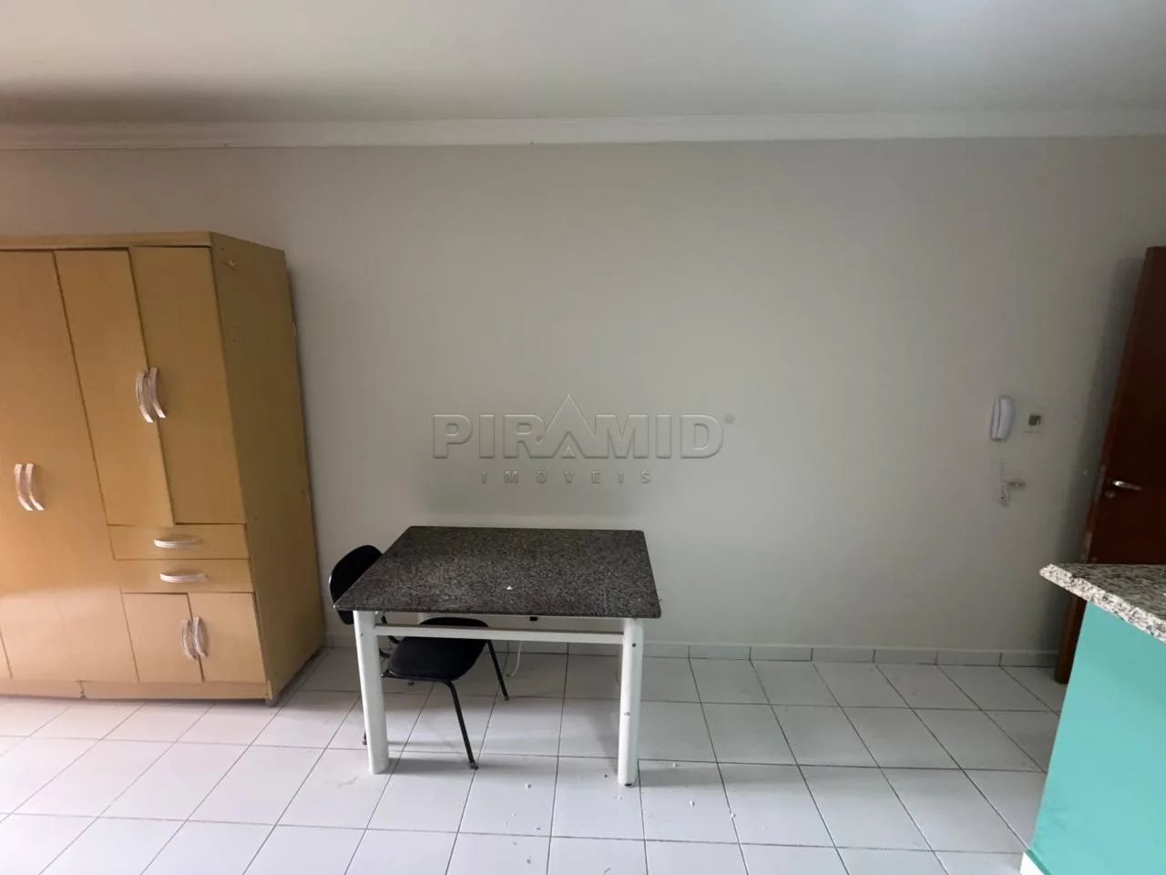 Alugar Apartamento / Kitchnet em Ribeir&atilde;o Preto R$ 1.850,00 - Foto 2