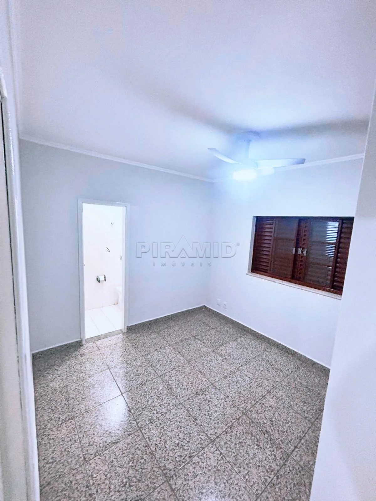 Alugar Apartamento / Padr&atilde;o em Ribeir&atilde;o Preto R$ 2.100,00 - Foto 11