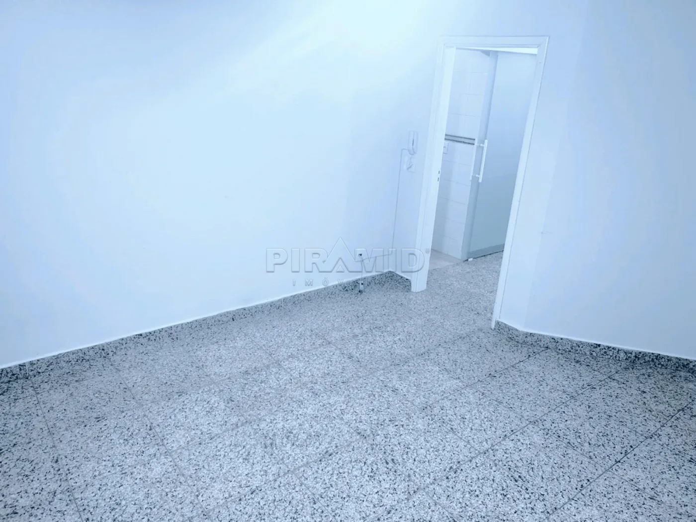 Alugar Apartamento / Padr&atilde;o em Ribeir&atilde;o Preto R$ 2.100,00 - Foto 13