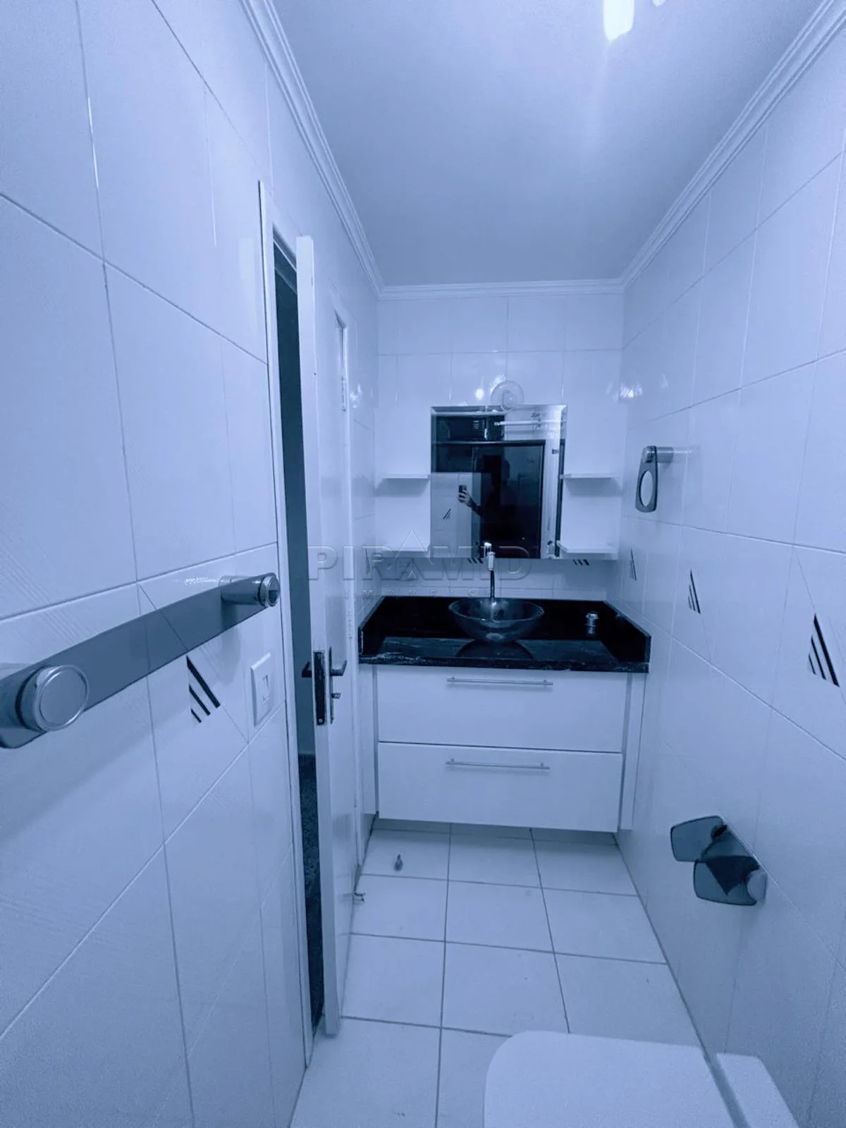 Alugar Apartamento / Padr&atilde;o em Ribeir&atilde;o Preto R$ 2.100,00 - Foto 14