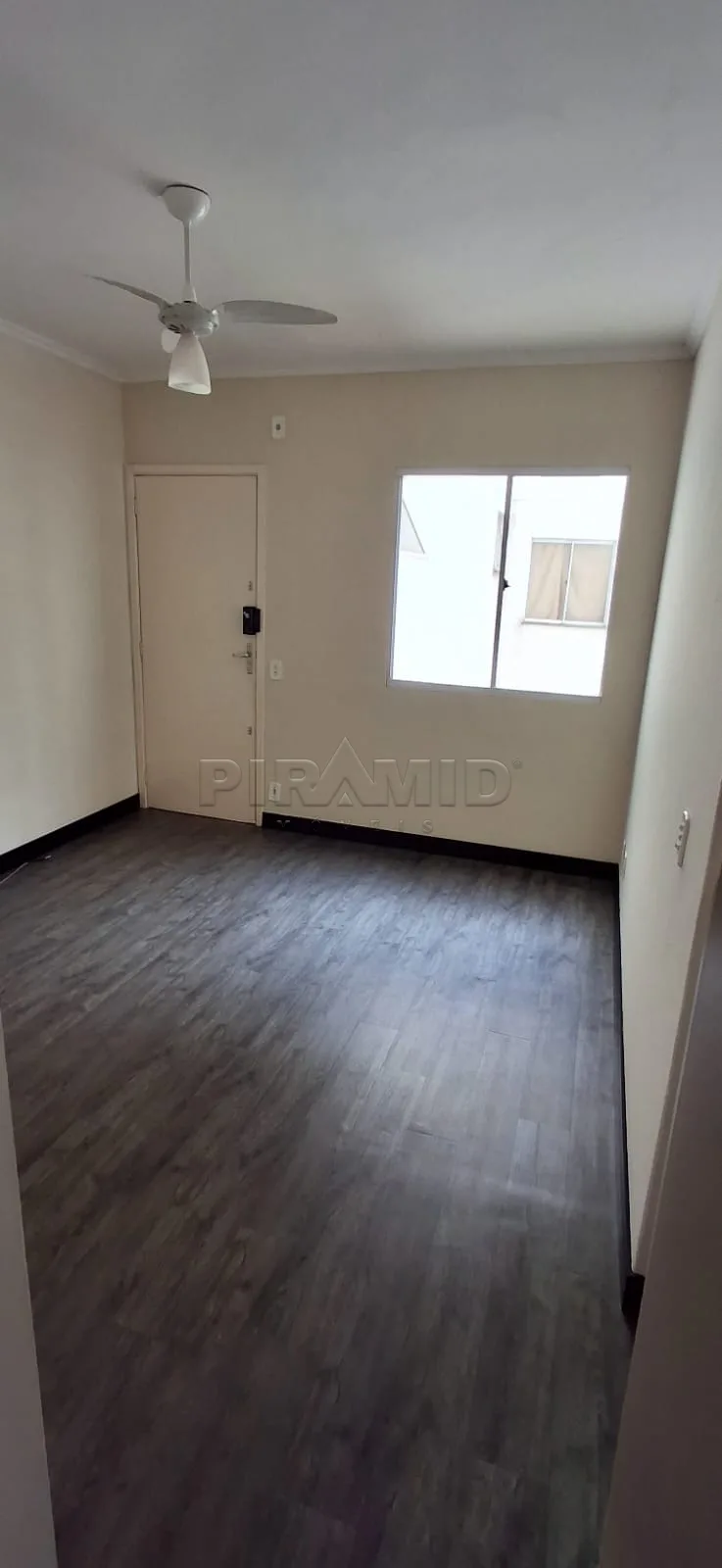 Alugar Apartamento / Padr&atilde;o em Ribeir&atilde;o Preto R$ 1.200,00 - Foto 2