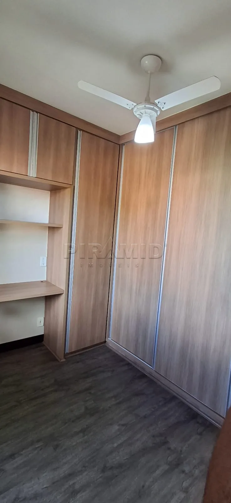 Alugar Apartamento / Padr&atilde;o em Ribeir&atilde;o Preto R$ 1.200,00 - Foto 5