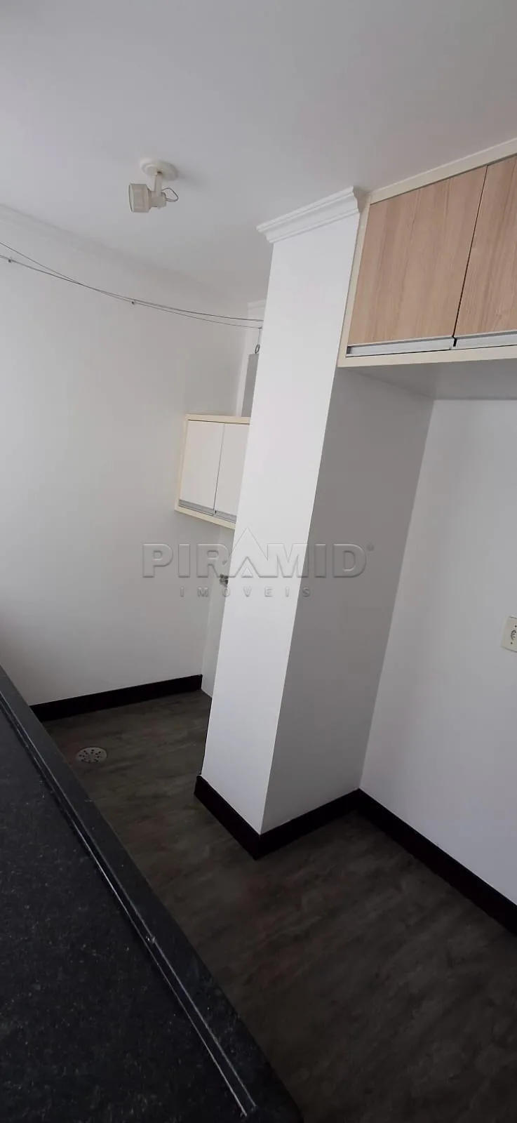 Alugar Apartamento / Padr&atilde;o em Ribeir&atilde;o Preto R$ 1.200,00 - Foto 14