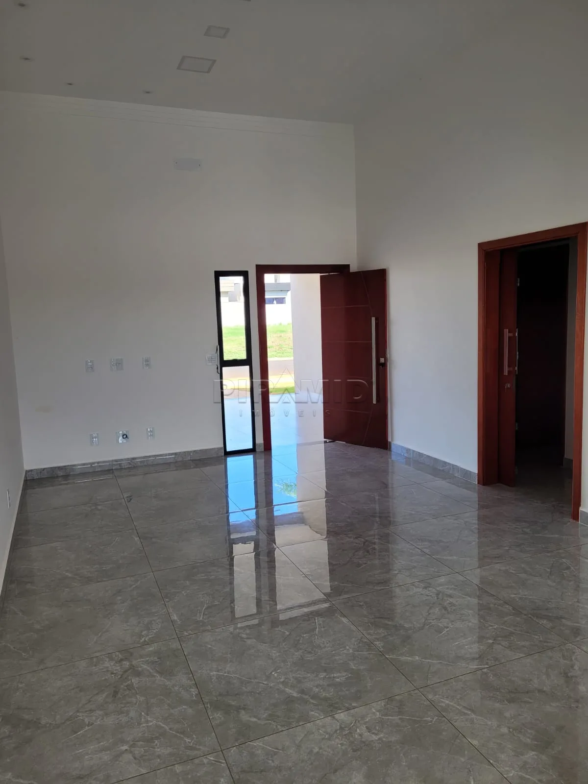 Alugar Casa / Condom&iacute;nio em Ribeir&atilde;o Preto R$ 4.500,00 - Foto 3