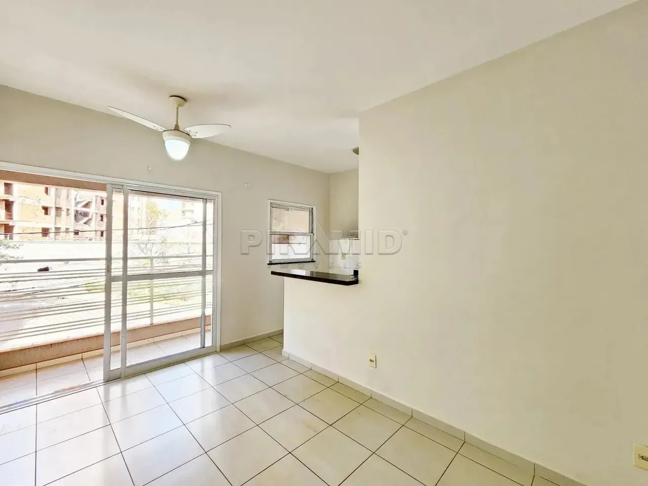 Alugar Apartamento / Padr&atilde;o em Ribeir&atilde;o Preto R$ 1.650,00 - Foto 1