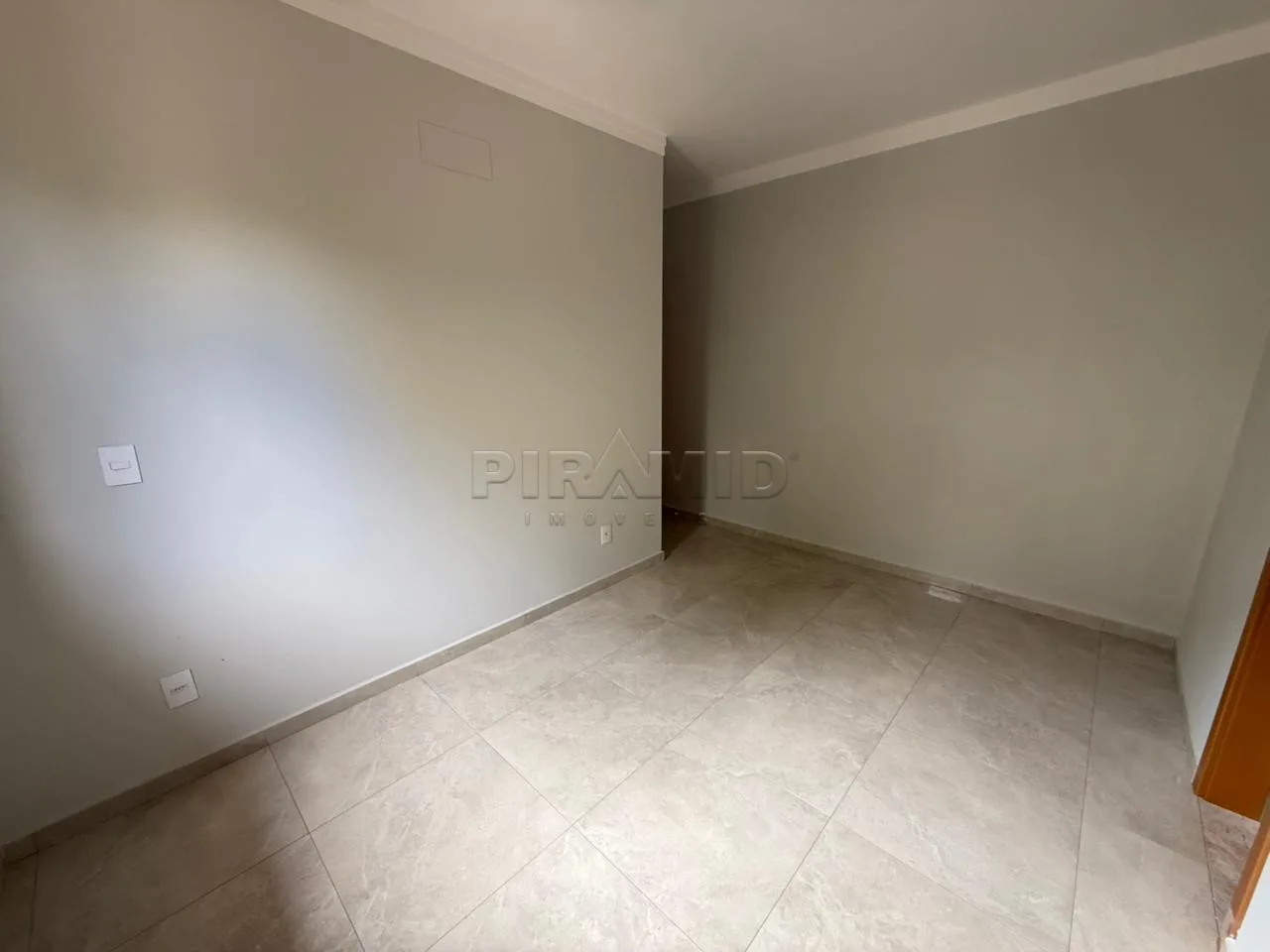 Alugar Apartamento / Padr&atilde;o em Ribeir&atilde;o Preto R$ 1.450,00 - Foto 2