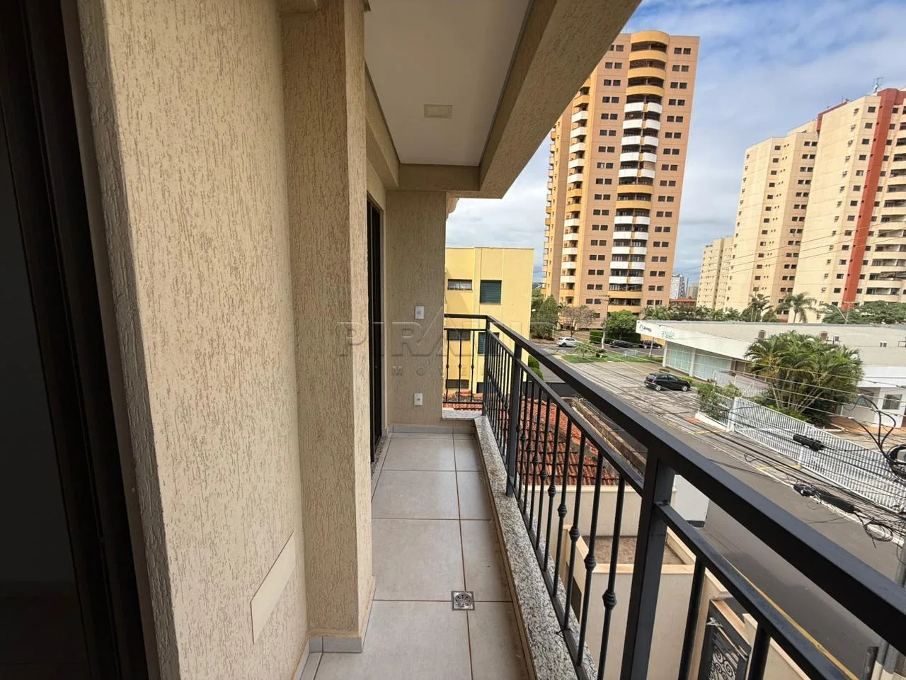 Alugar Apartamento / Padr&atilde;o em Ribeir&atilde;o Preto R$ 1.550,00 - Foto 8