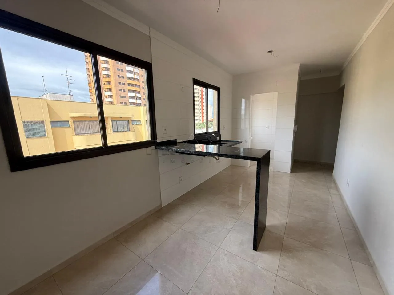 Alugar Apartamento / Padr&atilde;o em Ribeir&atilde;o Preto R$ 1.550,00 - Foto 2