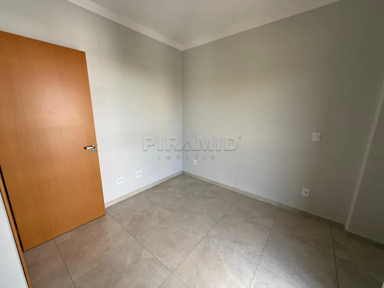 Alugar Apartamento / Padr&atilde;o em Ribeir&atilde;o Preto R$ 1.550,00 - Foto 14