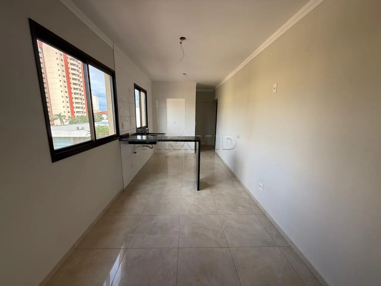 Alugar Apartamento / Padr&atilde;o em Ribeir&atilde;o Preto R$ 1.550,00 - Foto 1