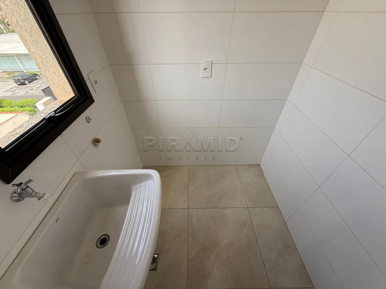 Alugar Apartamento / Padr&atilde;o em Ribeir&atilde;o Preto R$ 1.550,00 - Foto 18