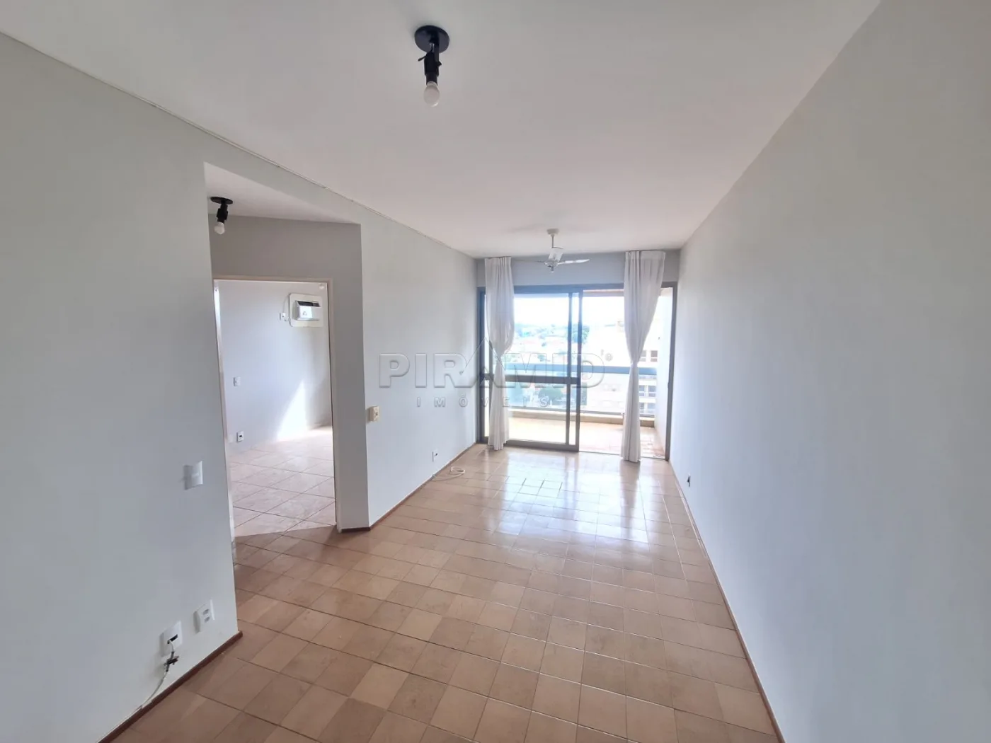 Comprar Apartamento / Padr&atilde;o em Ribeir&atilde;o Preto R$ 240.000,00 - Foto 1