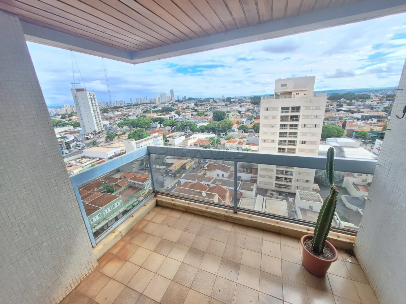 Comprar Apartamento / Padr&atilde;o em Ribeir&atilde;o Preto R$ 240.000,00 - Foto 3