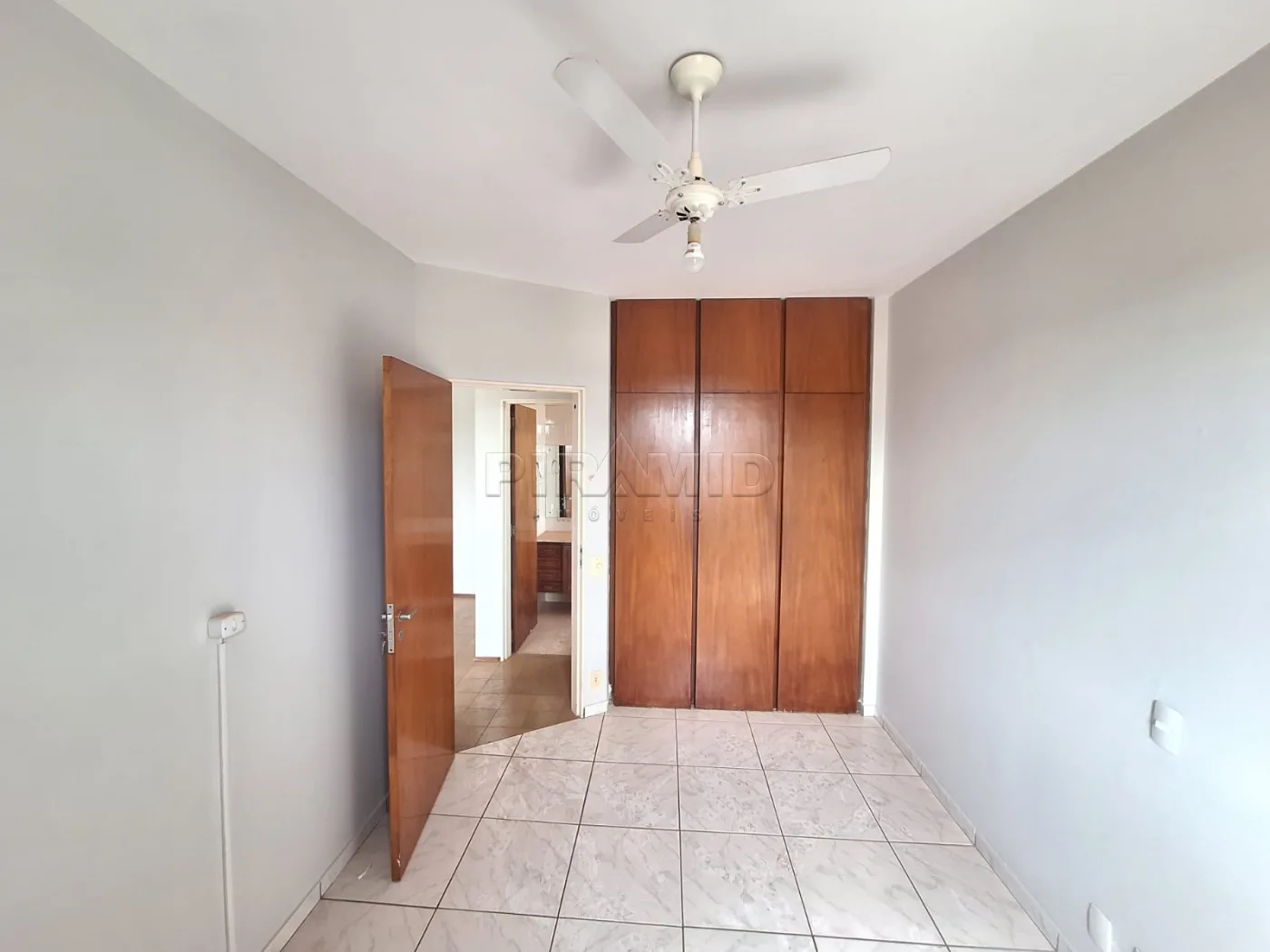 Comprar Apartamento / Padr&atilde;o em Ribeir&atilde;o Preto R$ 240.000,00 - Foto 6
