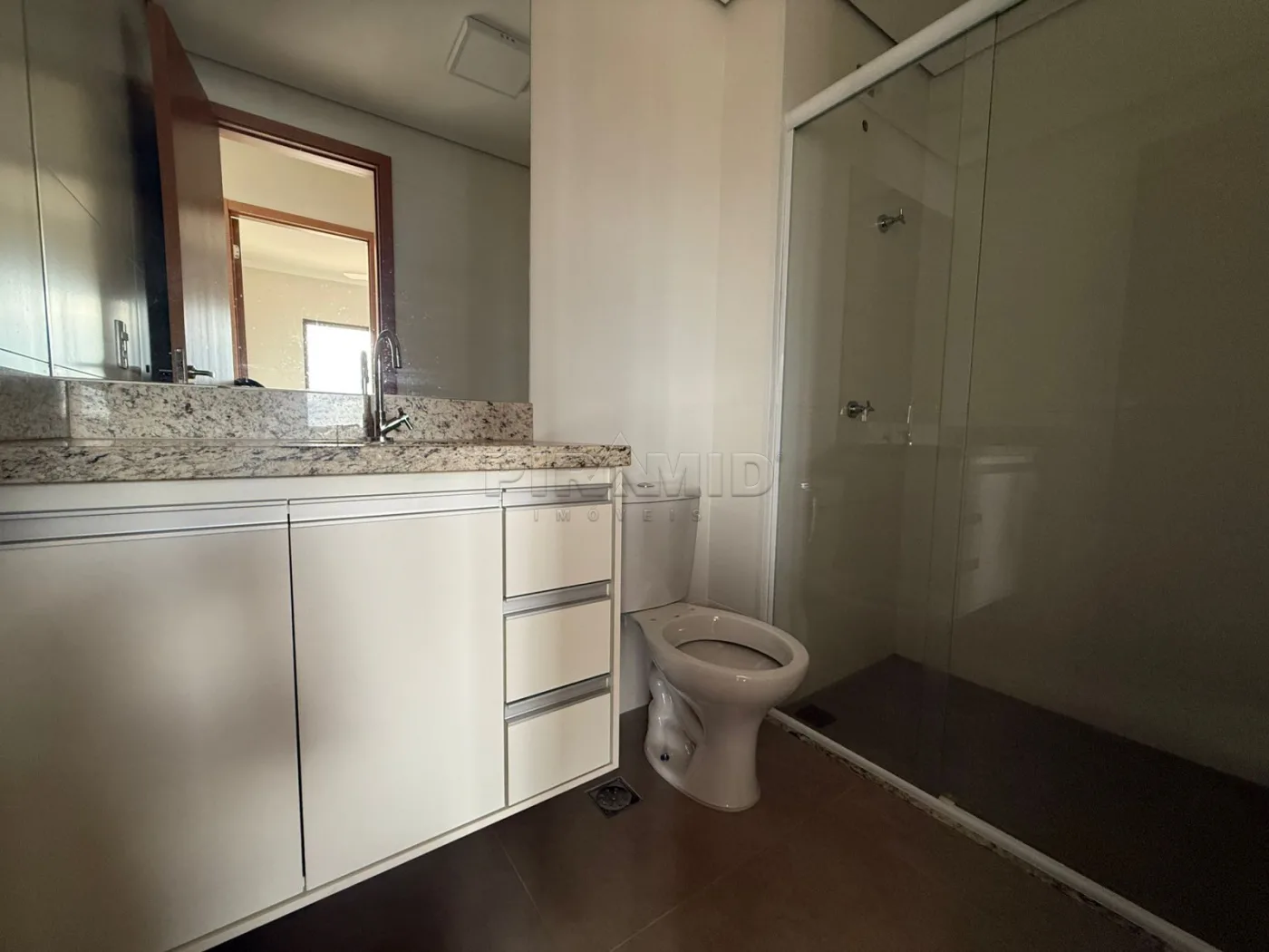 Alugar Apartamento / Padr&atilde;o em Ribeir&atilde;o Preto R$ 1.200,00 - Foto 14