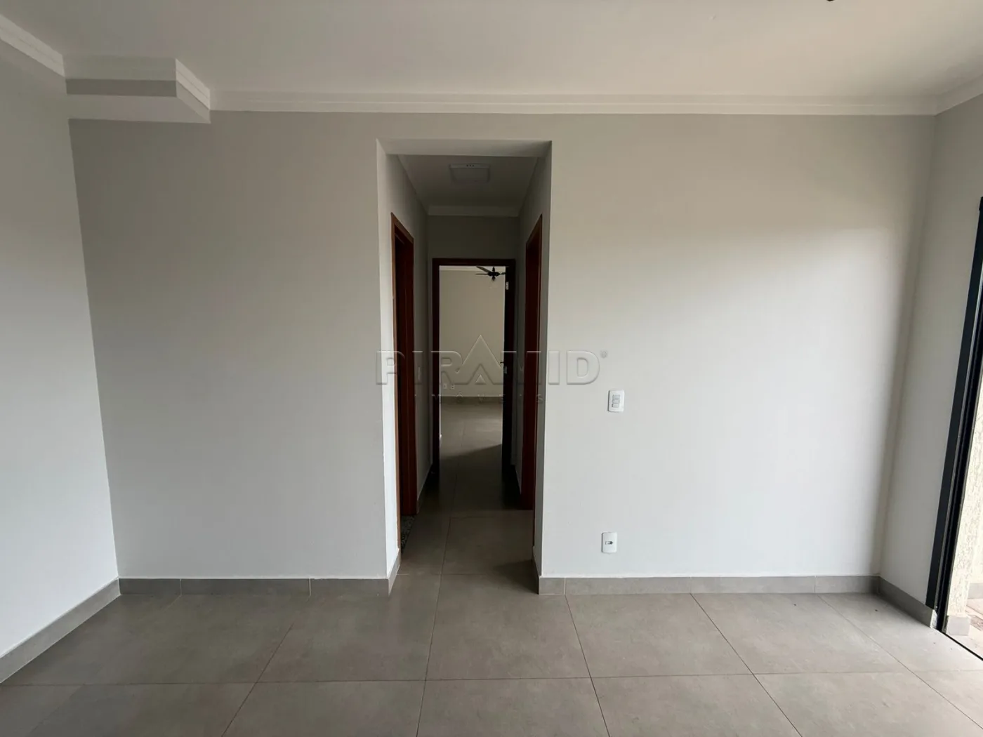 Alugar Apartamento / Padr&atilde;o em Ribeir&atilde;o Preto R$ 1.200,00 - Foto 5