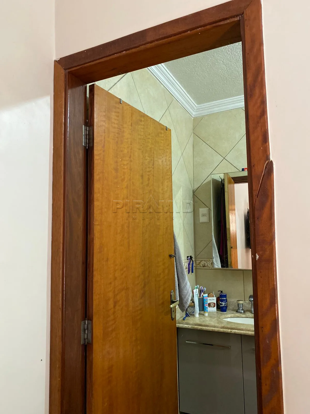 Comprar Casa / Padr&atilde;o em Ribeir&atilde;o Preto R$ 370.000,00 - Foto 16