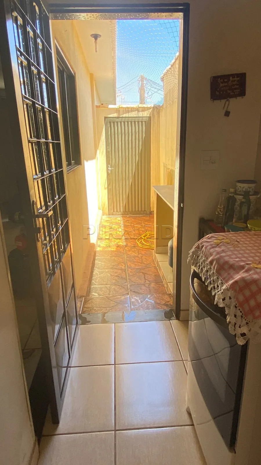 Comprar Casa / Padr&atilde;o em Ribeir&atilde;o Preto R$ 380.000,00 - Foto 14