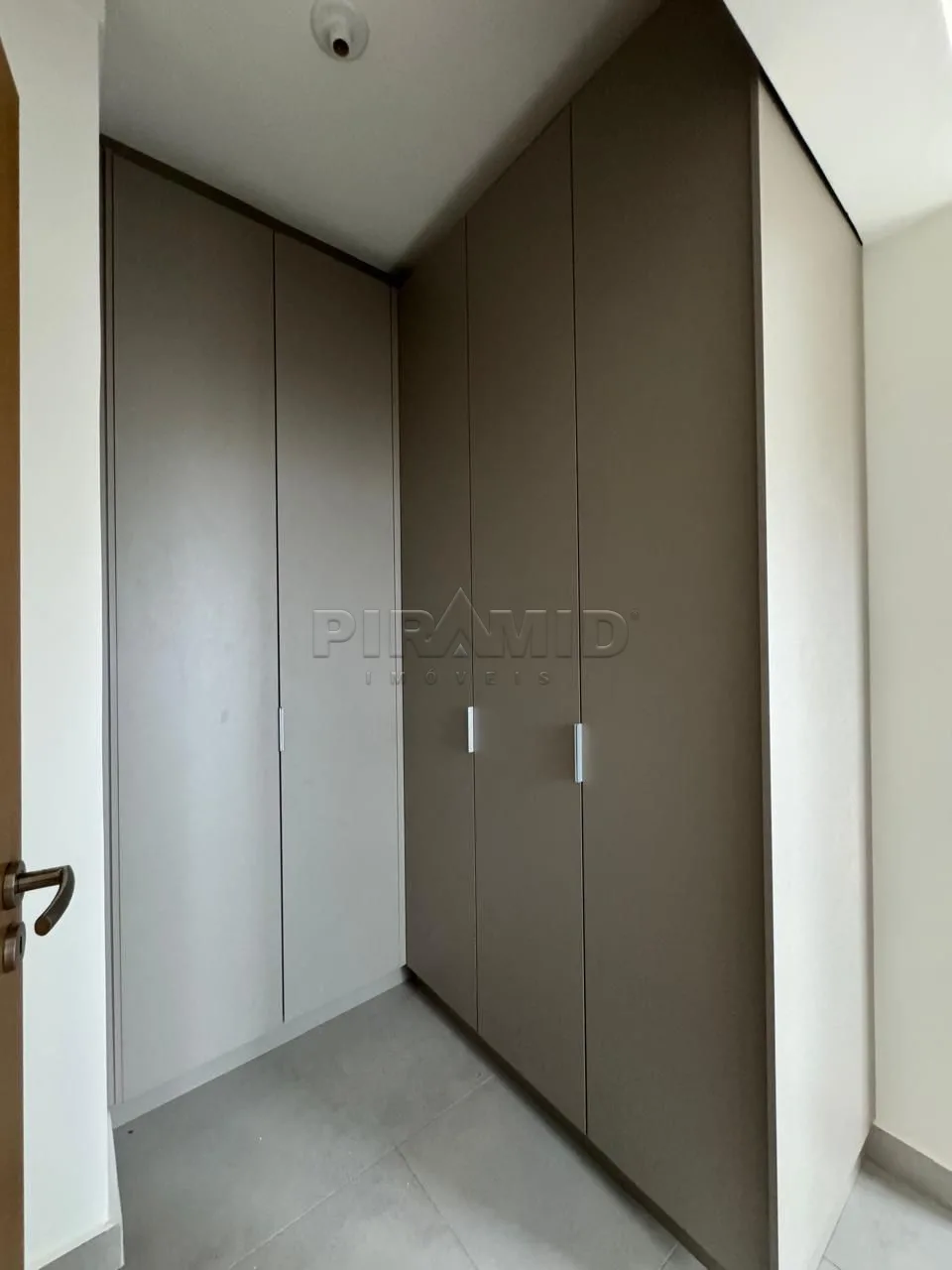 Alugar Apartamento / Padr&atilde;o em Ribeir&atilde;o Preto R$ 3.600,00 - Foto 10