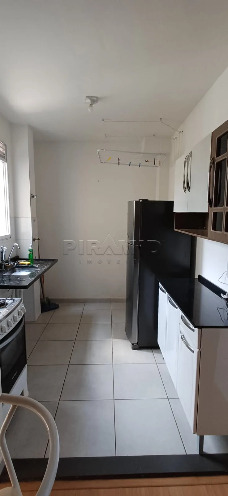 Alugar Apartamento / Padr&atilde;o em Ribeir&atilde;o Preto R$ 1.600,00 - Foto 4