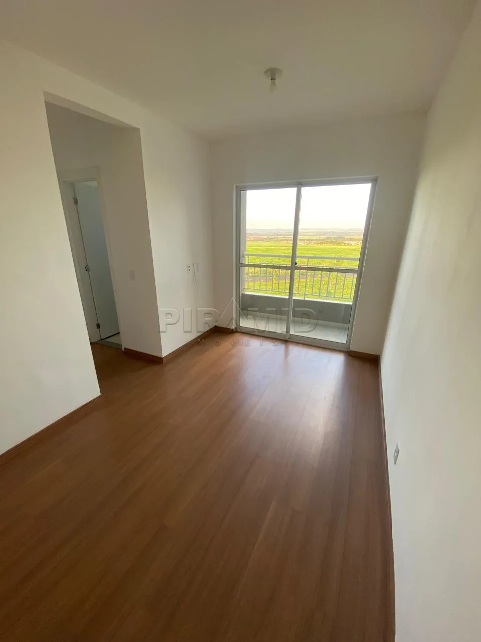 Alugar Apartamento / Padr&atilde;o em Ribeir&atilde;o Preto R$ 1.550,00 - Foto 1