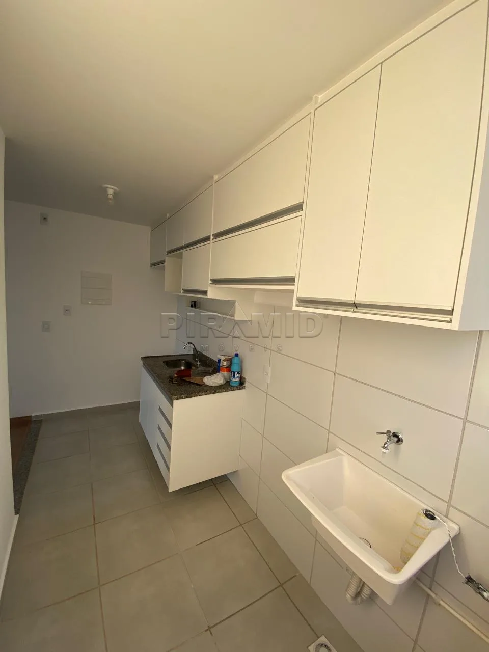 Alugar Apartamento / Padr&atilde;o em Ribeir&atilde;o Preto R$ 1.550,00 - Foto 7