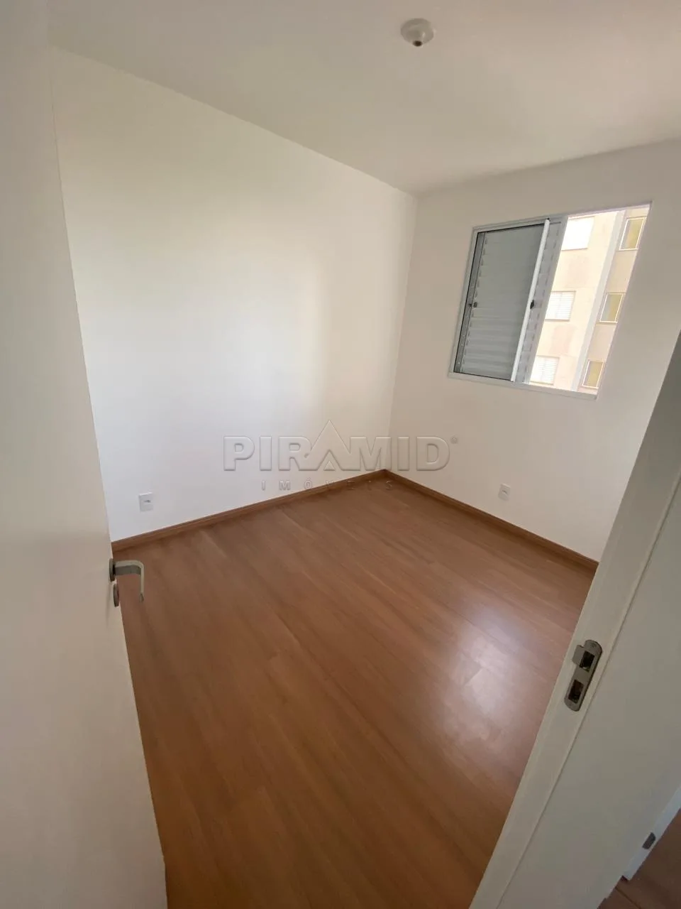 Alugar Apartamento / Padr&atilde;o em Ribeir&atilde;o Preto R$ 1.550,00 - Foto 11