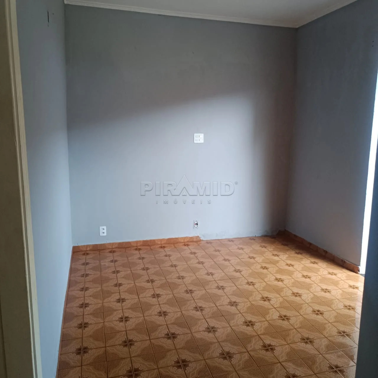 Comprar Casa / Padr&atilde;o em Ribeir&atilde;o Preto R$ 257.000,00 - Foto 2