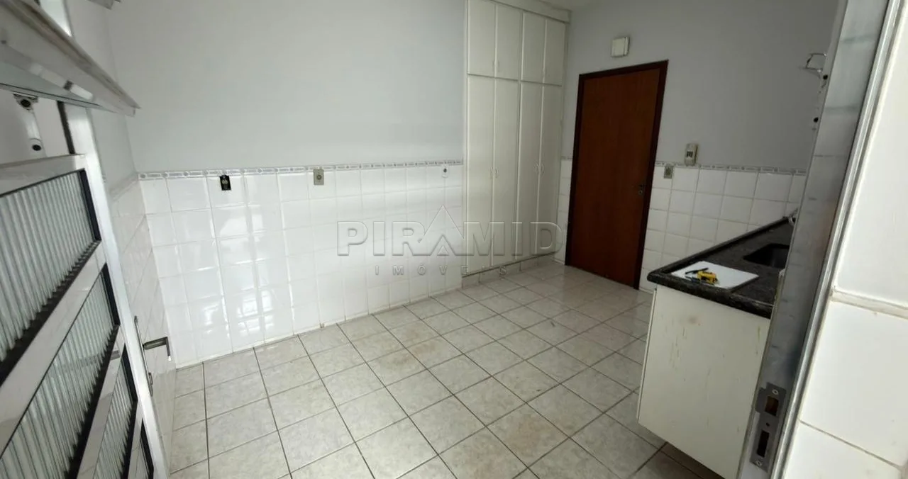 Alugar Apartamento / Padr&atilde;o em Ribeir&atilde;o Preto R$ 1.700,00 - Foto 18