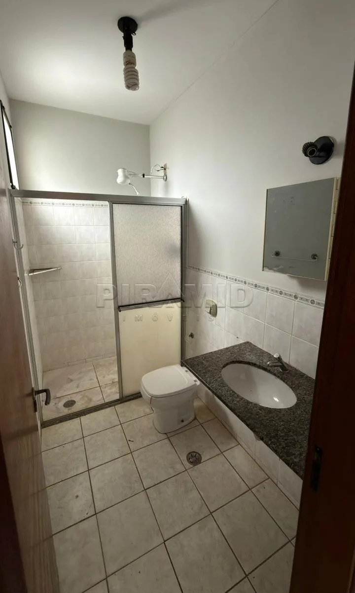 Alugar Apartamento / Padr&atilde;o em Ribeir&atilde;o Preto R$ 1.700,00 - Foto 12