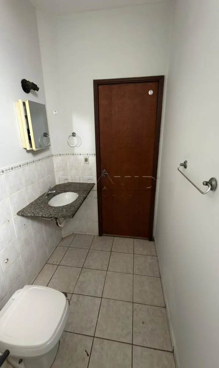 Alugar Apartamento / Padr&atilde;o em Ribeir&atilde;o Preto R$ 1.700,00 - Foto 13