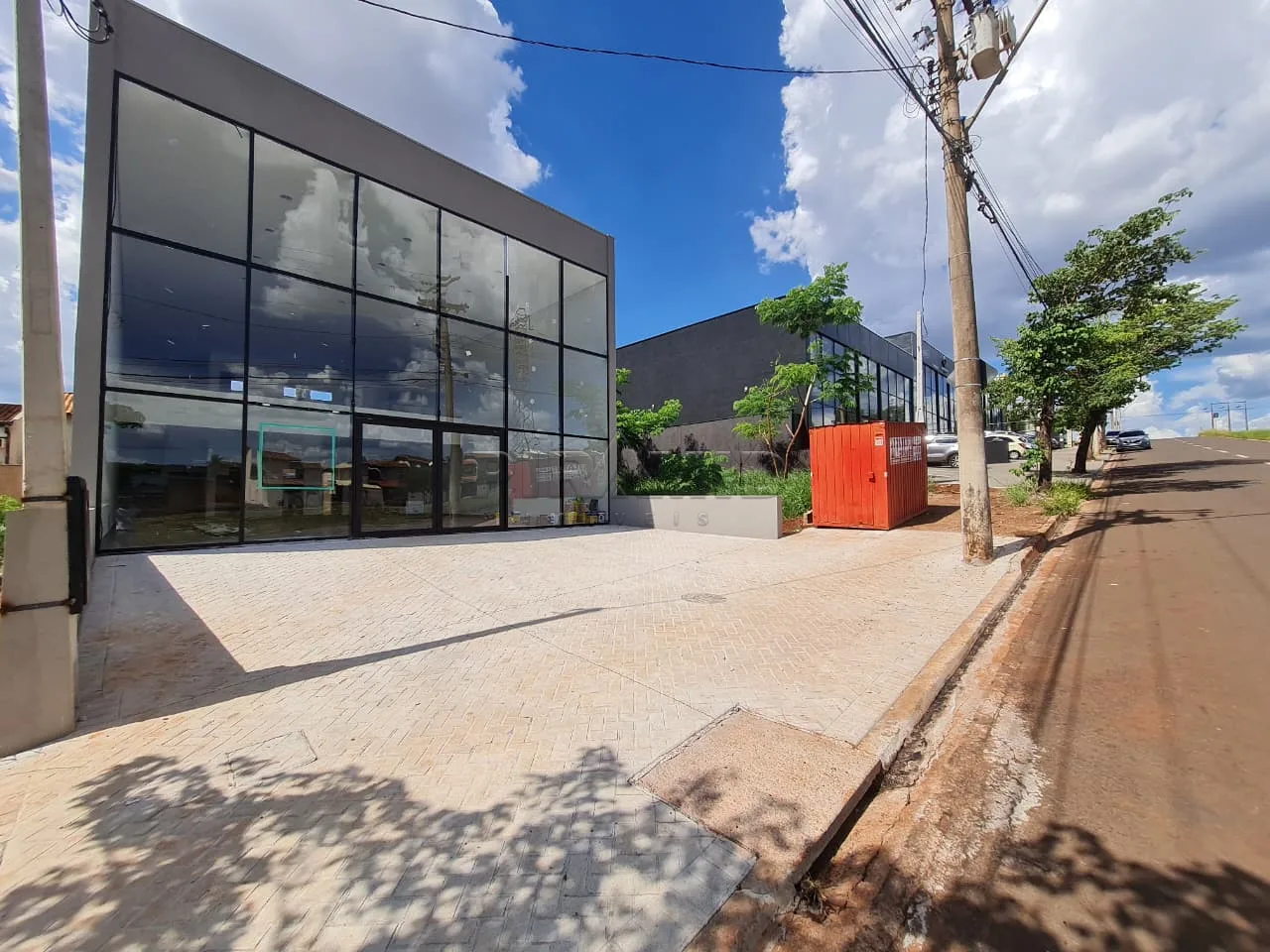 Alugar Comercial / Sal&atilde;o em Ribeir&atilde;o Preto R$ 16.000,00 - Foto 1