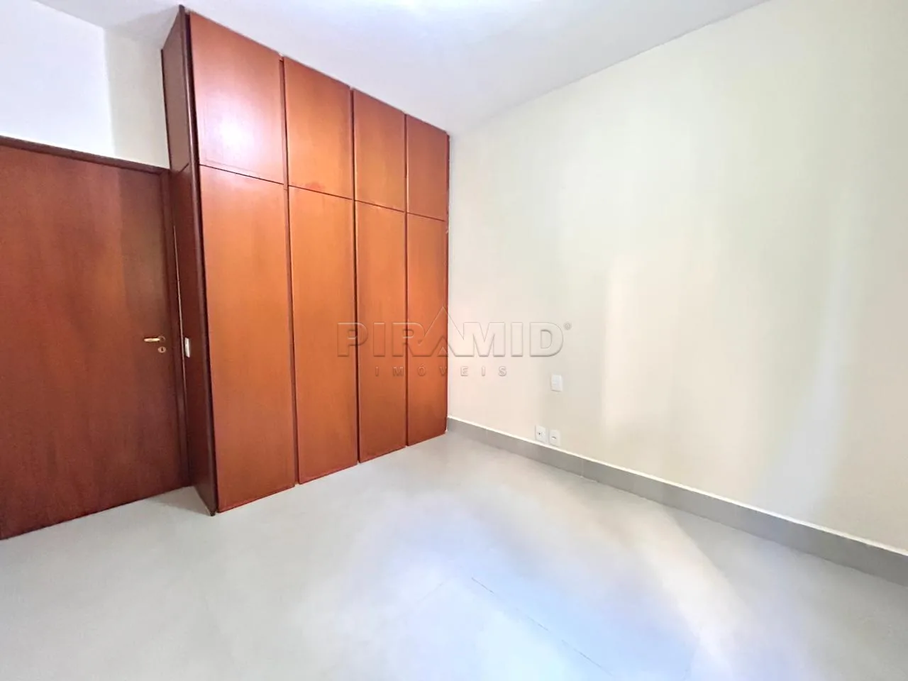Alugar Apartamento / Padr&atilde;o em Ribeir&atilde;o Preto R$ 2.497,00 - Foto 3