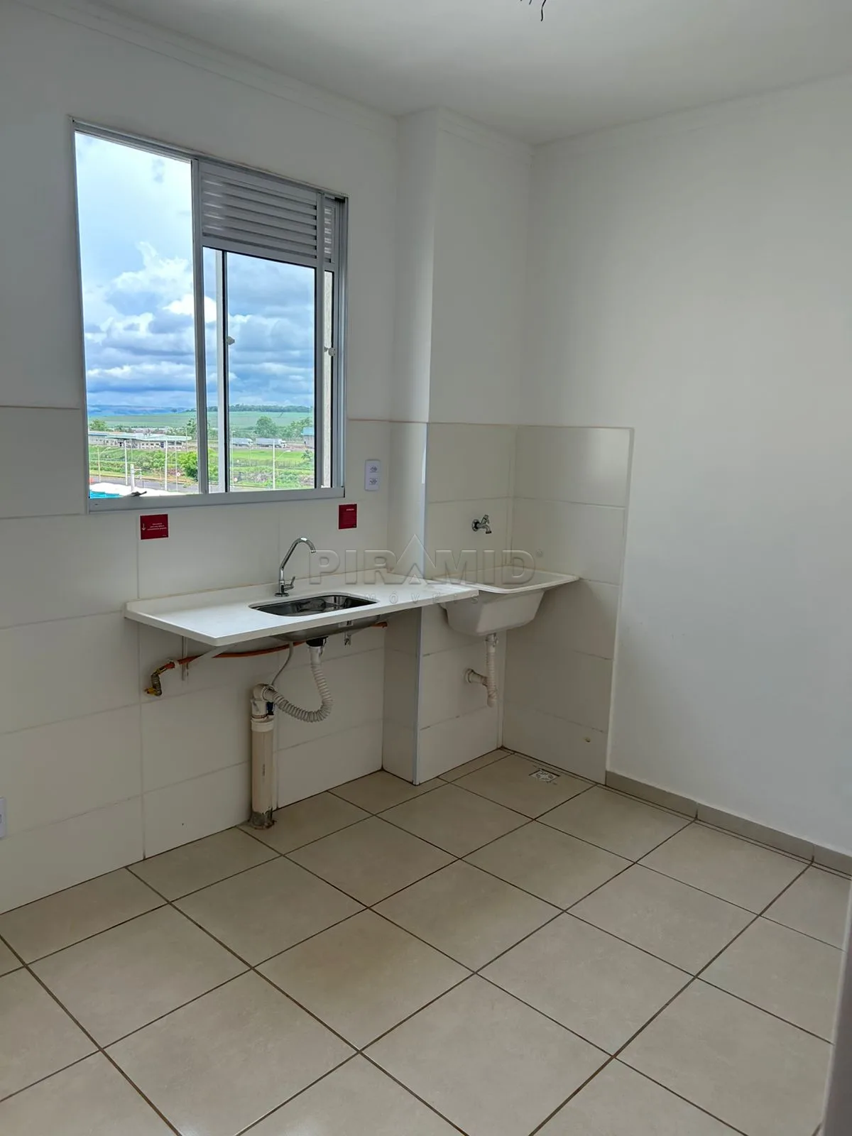 Alugar Apartamento / Padr&atilde;o em Ribeir&atilde;o Preto R$ 900,00 - Foto 6