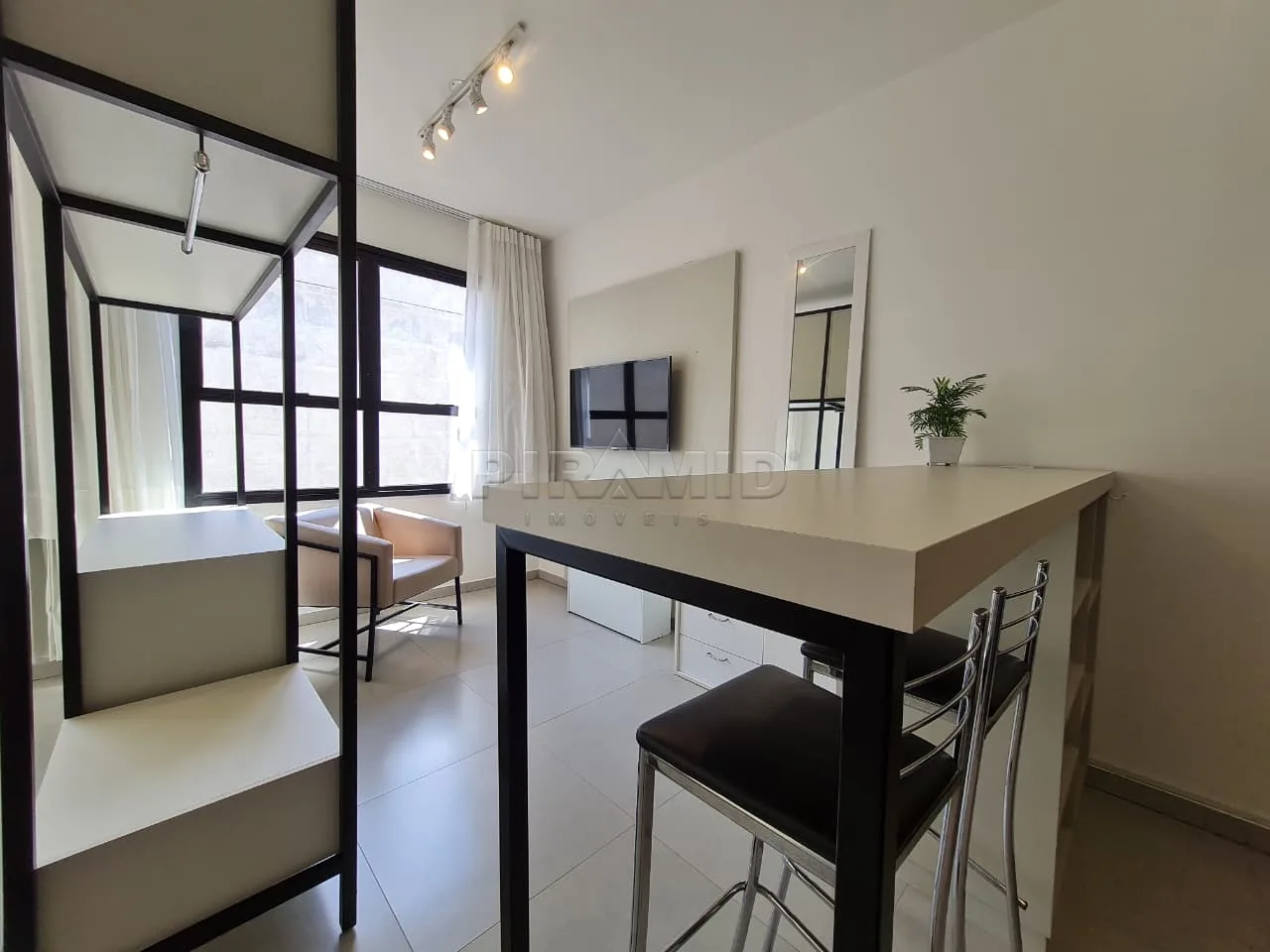 Alugar Apartamento / Padr&atilde;o em Ribeir&atilde;o Preto R$ 1.880,00 - Foto 8