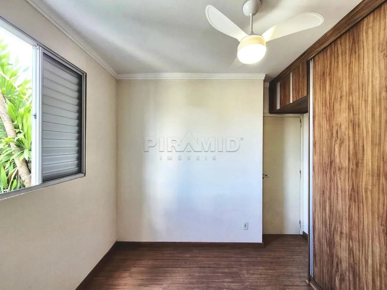 Alugar Apartamento / Padr&atilde;o em Ribeir&atilde;o Preto R$ 1.100,00 - Foto 16