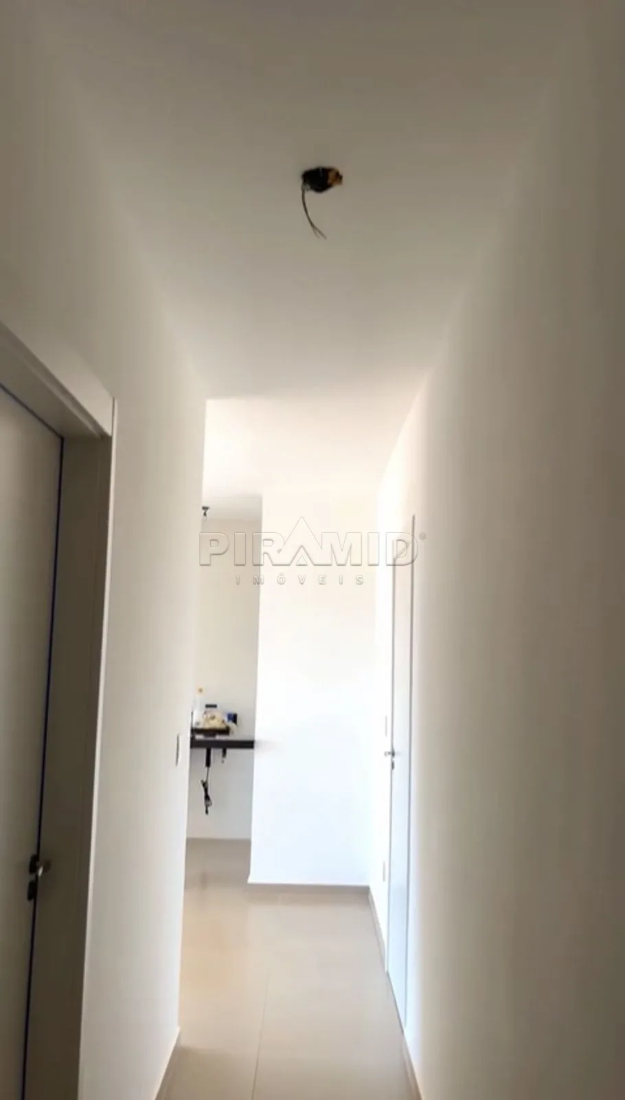 Alugar Apartamento / Padr&atilde;o em Ribeir&atilde;o Preto R$ 1.550,00 - Foto 3