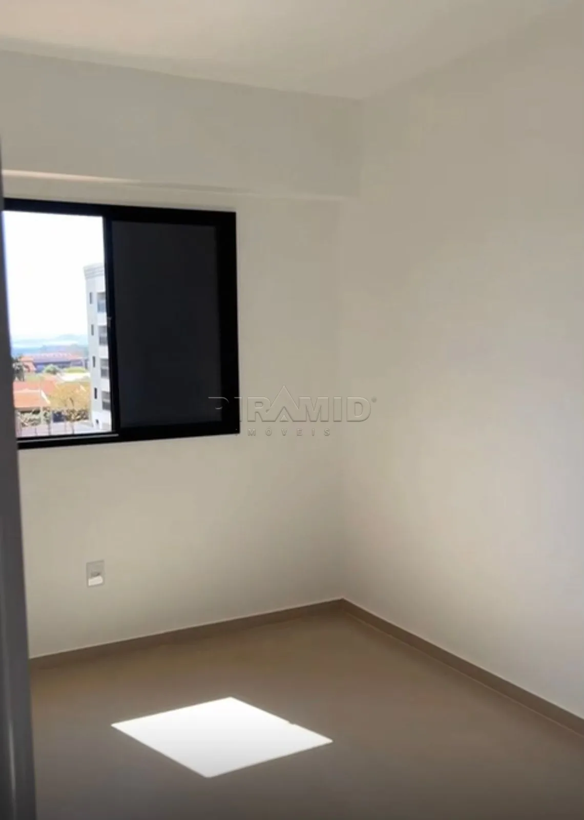 Alugar Apartamento / Padr&atilde;o em Ribeir&atilde;o Preto R$ 1.550,00 - Foto 4